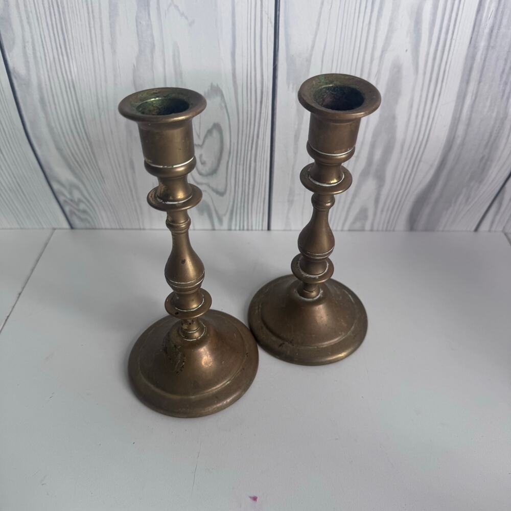 Set of 2 Vintage Brass Candlestick Holders Matching Pair Patina 8”